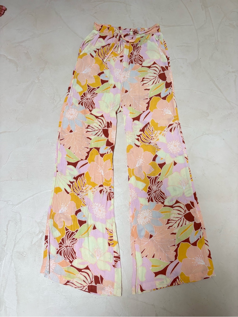 Volcom Peach & Yellow Floral Elastic-Waist Bermuda Shorts